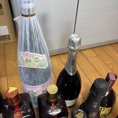お酒　大量　まとめ　ブランデー　ワイン　焼酎　日本酒の画像