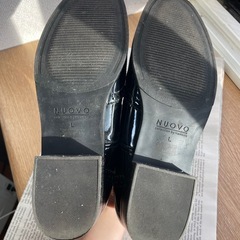 NUOVO エナメルシューズの画像