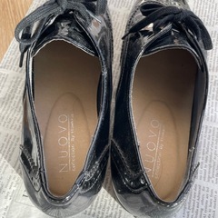 NUOVO エナメルシューズの画像