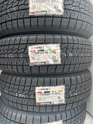 25年製！175/65R15ヨコハマタイヤスタッドレスタイヤiceGUARD7 iG70新品4本消費税、作業代、廃タイヤ代、全て込み64900円！
