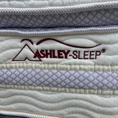 Ashley Sleep（アシュリー・スリープ）のマットレス　キングサイズの画像