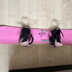 スノーボードビンディングセットの画像