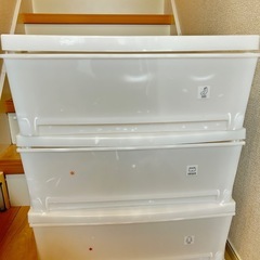 プラスチック　衣装ケースの画像