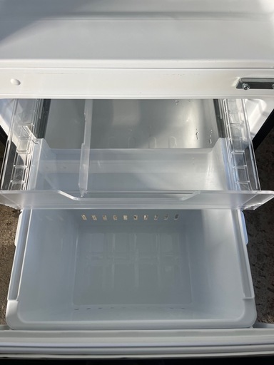 TOSHIBA   ノンフロン冷凍冷蔵庫　GR-M15BS（K） 　153L　18年製