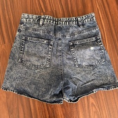 デニムショートパンツ　ウエスト64の画像