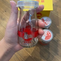 空瓶×4　空箱　熱海温泉　熱海プリン　の画像
