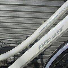 E576　★限定特価　整備済み★ブリヂストン　アルベルトロイヤル　ホワイト　５段変速★ 中古自転車 【27インチ 】 (*^▽^*)の画像