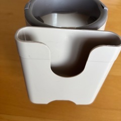 携帯も置けるドリンクホルダーの画像