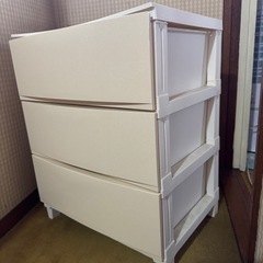 ホワイト収納ケースの画像