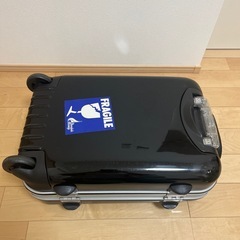 キャリーケース　スーツケースの画像