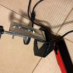 pc モニターアーム　綺麗　パソコンの画像