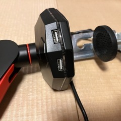 pc モニターアーム　綺麗　パソコンの画像