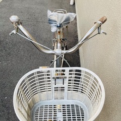 ※決まりました！※　スポークなど、サビが多いですが、値段の割にはまだまだ乗れます！オートライト付きなので、来年から始まる青色切符制度が始まっても安心。防犯登録料も込みなので、自転車屋に持って行って登録するとかの手間もないですよ！早い者勝ちの画像