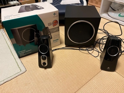 NIKEウィメンズ エアジョーダン1レトロ ハイ OG 新品未使用 27.5cm PC スピーカー綺麗❗️Razer Nommo (omerice) 市役所前の周辺