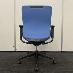 オカムラ コーラルチェア ブルー CQ83MR  の画像