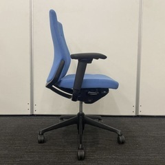 オカムラ コーラルチェア ブルー CQ83MR  の画像