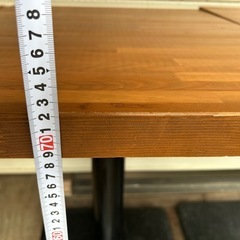 カフェテーブルの画像
