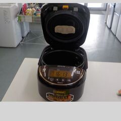 ID：232040　　炊飯器　2019　象印の画像