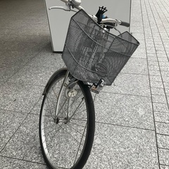 急募（10/11まで）婦人用自転車（26インチ）銀色の画像