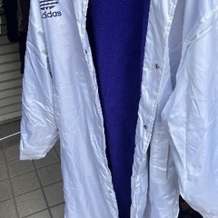 adidas ベンチコート 汚れありの画像