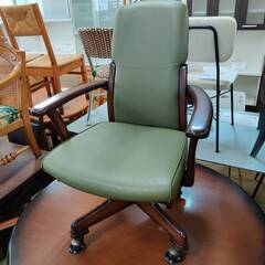 【愛品倶楽部柏店】大塚家具製造 収納付円卓ダイニング4点セット キャスター肘付回転チェア クラウンの画像
