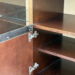 無料で！高級キャビネット◇サイドボード◇ガラス棚◇照明付◇差し上げますの画像