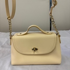 美品grove ベージュ ショルダーバッグ 合成皮革中古品の画像