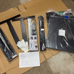 新品　未組立 ゲーミングデスク パソコンデスク 140cm 奥行60cm 昇降式 パソコンデスク 組み立て式 ドリンクホルダー付き コントローラー置きの画像