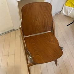 アンティーク　折り畳み椅子の画像