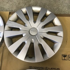 ダイハツ ムーヴ 14インチ 純正ホイールキャップ 中古 ４枚の画像