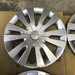 ダイハツ ムーヴ 14インチ 純正ホイールキャップ 中古 ４枚の画像