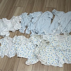 ベビー肌着・薄手カーディガンなど 約20枚セット（50〜60cm）の画像