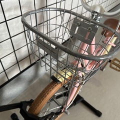 すみっこぐらし16インチ自転車の画像