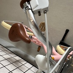 すみっこぐらし16インチ自転車の画像