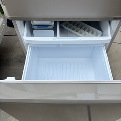 SHARP シャープ 冷蔵庫 350lの画像