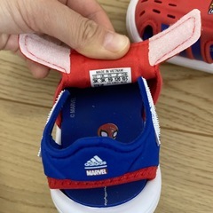 adidas スパイダーマン　サンダルの画像