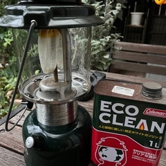 Coleman ランタン　
ホワイトガソリンの画像