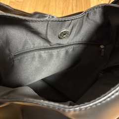 合成皮黒バックの画像