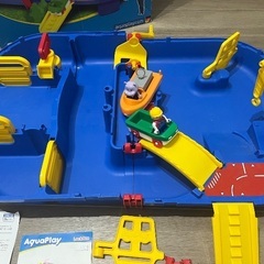 ボーネルンド アクアプレイ ロックボックスの画像