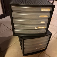 クリアファイル、カゴ、A4レターケースの画像