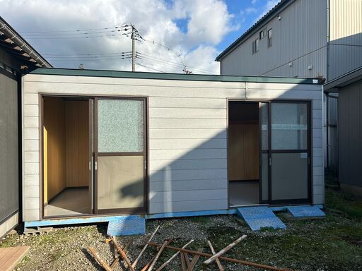 DIY向けコンテナハウス（小屋）になります。サイズ   W5450mm D2750mm  H2600mm(外寸)