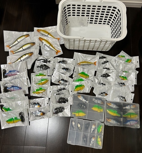 ハンドメイドルアー 約60個セット（タイ製）ビッグベイト／S字スイム系