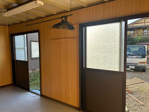 DIY向けコンテナハウス（小屋）になります。サイズ   W5450mm D2750mm  H2600mm(外寸)