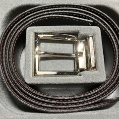 Burberry男性用ベルトの画像