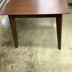 IKEA ダイニングテーブルの画像