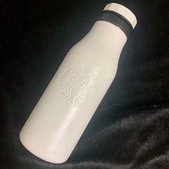 【取引中】定価5000円ほど　スタバの保冷水筒の画像