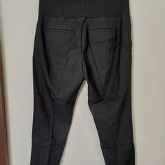 UNIQLO マタニティパンツ 新品未使用の産じょくショーツ付きの画像