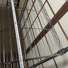 早い者勝ち‼️スチールラック　高さ2m10㎝　横幅90㎝　奥行45㎝の画像