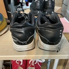 スニーカー👟NIKEナイキローカットスニーカーエアマックス24cmシューズ靴黒白ブラックホワイトの画像