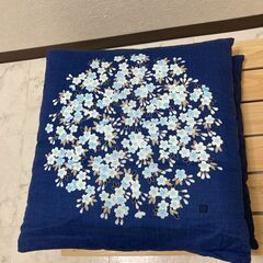 【超美品】日本製・座布団（カバー付）2個の画像